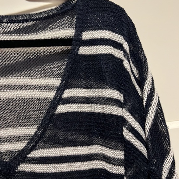 Women's Poncho - Picture 2 of 3